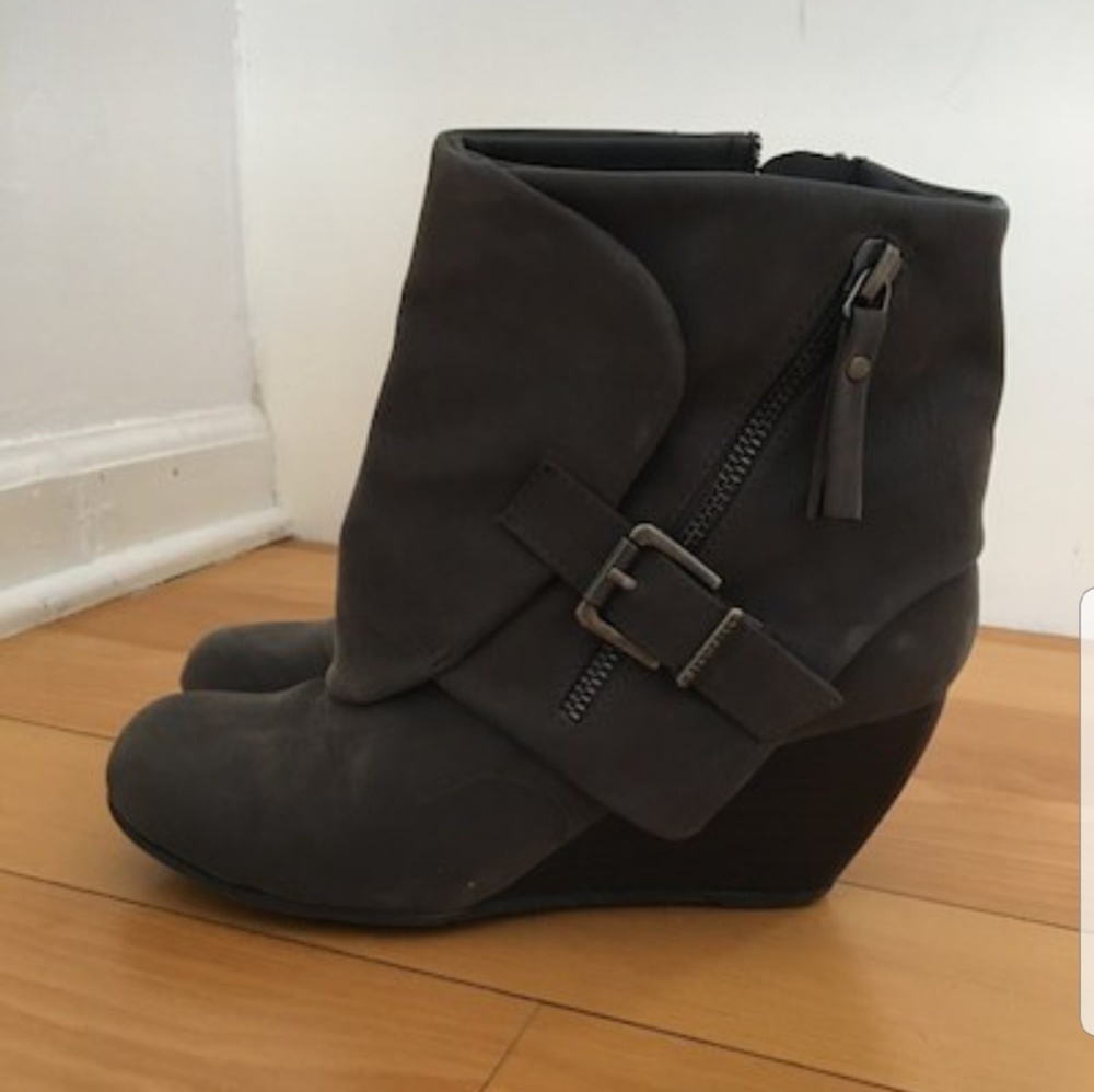 Suede mid-cut wedge booties